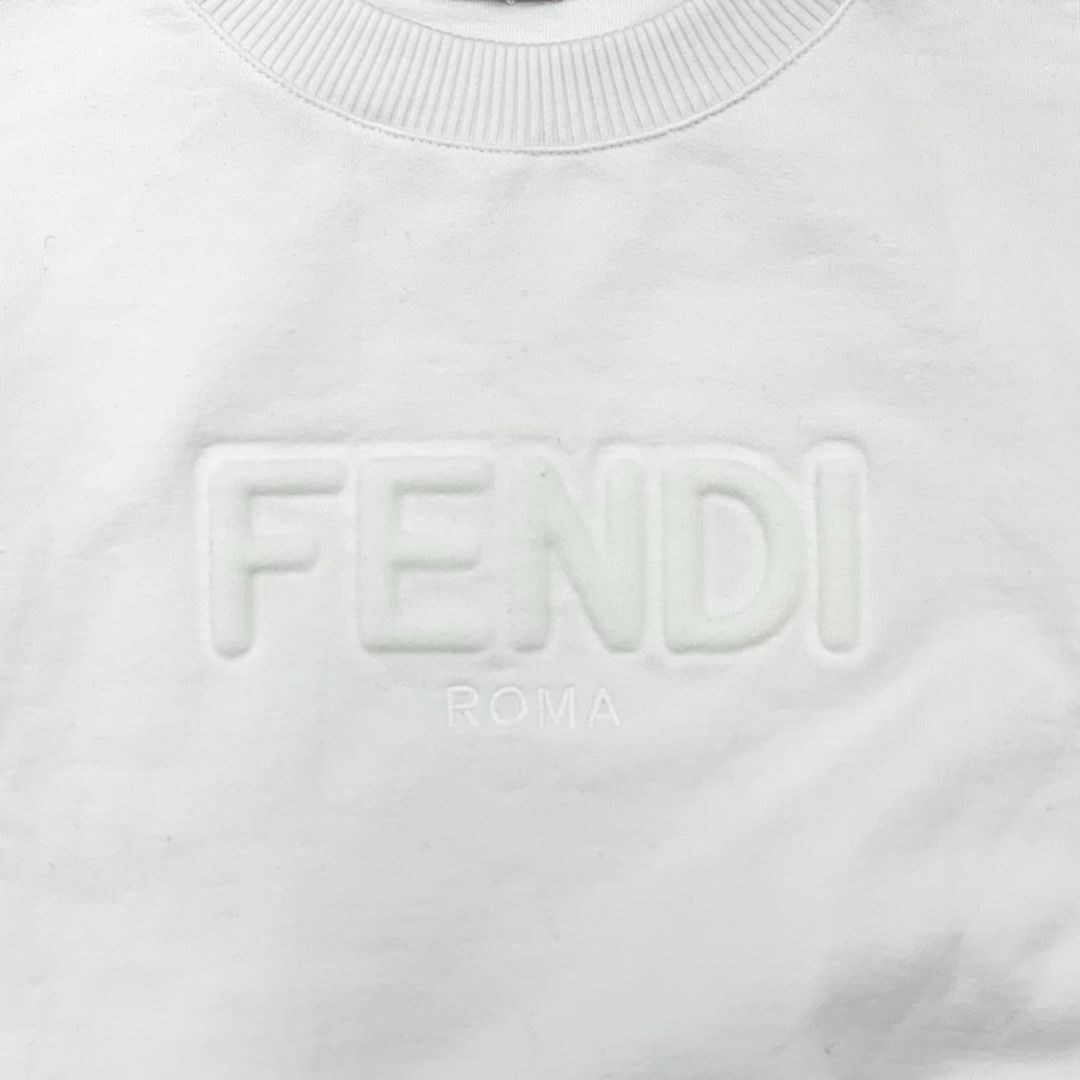 FENDI(フェンディ)の8785 フェンディ ロゴ 長袖 トレーナー クロップド 裏起毛 トップス レディースのトップス(トレーナー/スウェット)の商品写真