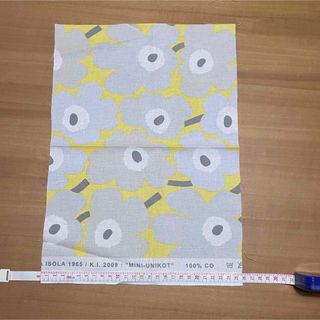 marimekko - レア マリメッコ 新品 生地 100cm プケッティ 黒 marimekko - レア マリメッコ 新品 生地 100cm プケッティ 黒