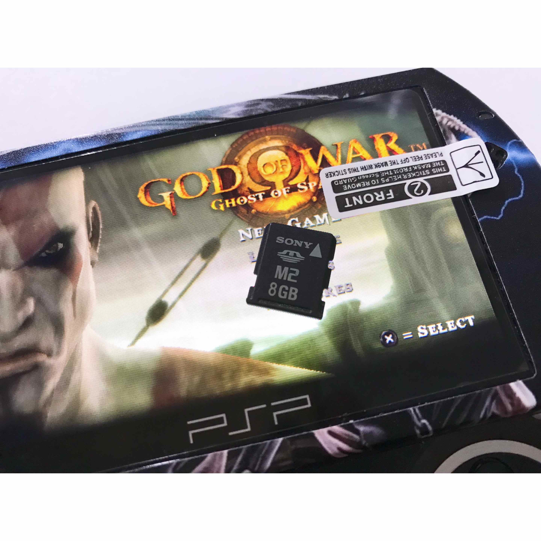 PlayStation Portable(プレイステーションポータブル)の送料込SONY PSP-N1001（PSPgo）+8gbカード エンタメ/ホビーのゲームソフト/ゲーム機本体(携帯用ゲーム機本体)の商品写真