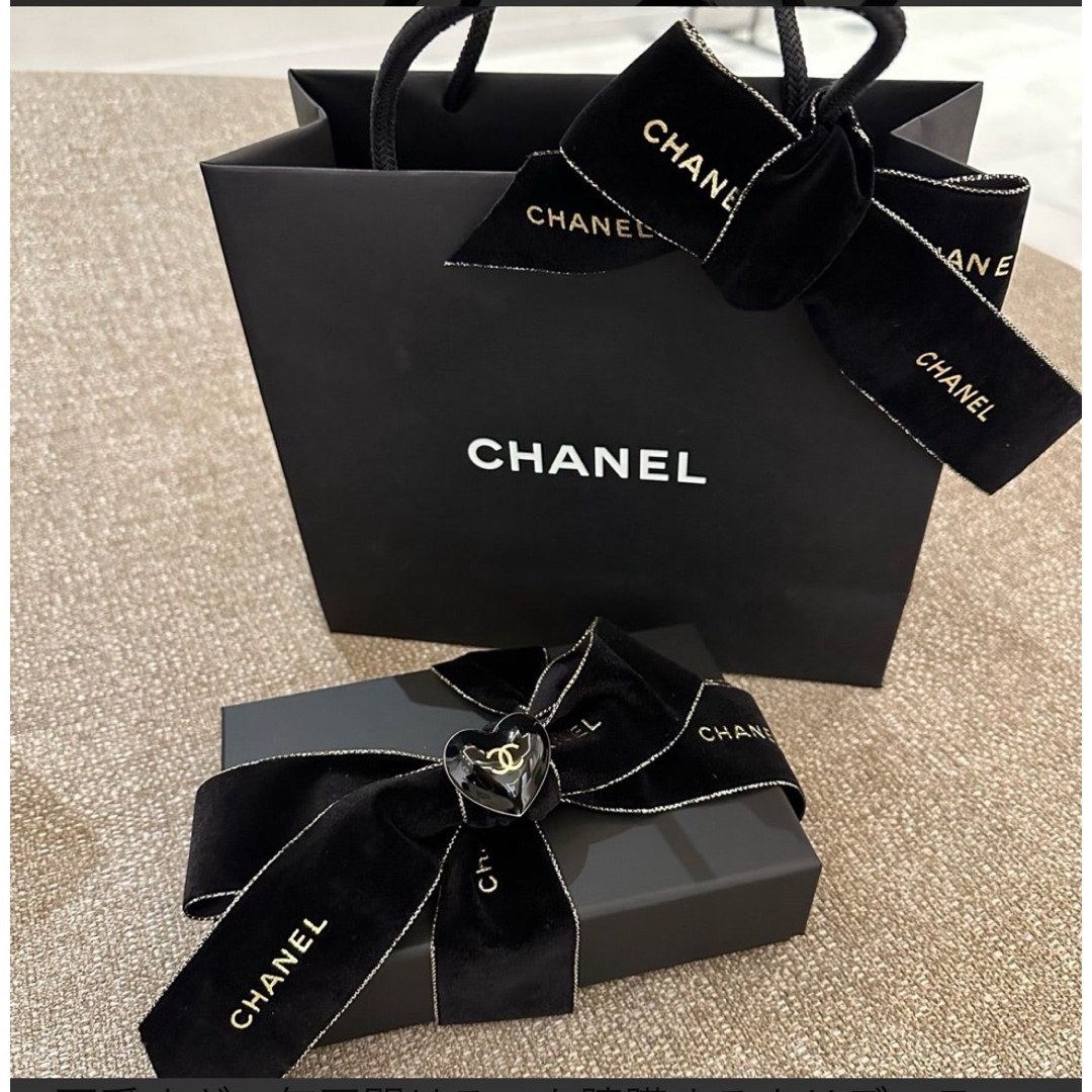CHANEL - CHANEL❤︎クリスマスチャーム(ハート)の通販 by CHANEL - CHANEL❤︎クリスマスチャーム(ハート)の通販 by
