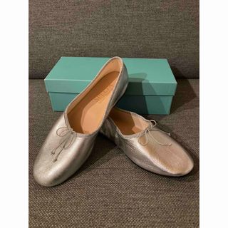 レペット(repetto)の新品未使用SPELTA OLGA メタリック シルバー 39(バレエシューズ)