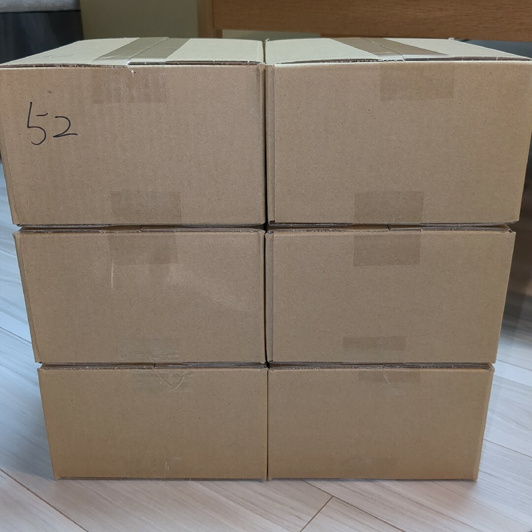 52遊戯王ダンボール6箱分まとめ売り　引退品 エンタメ/ホビーのトレーディングカード(Box/デッキ/パック)の商品写真
