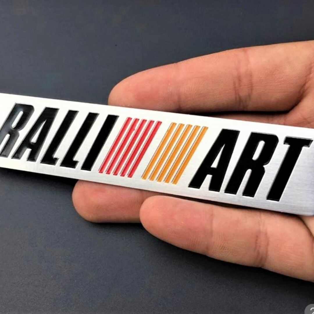 ラリーアート RALLIART アルミ製エンブレム　1枚(ベース色：シルバー） 自動車/バイクの自動車(車外アクセサリ)の商品写真