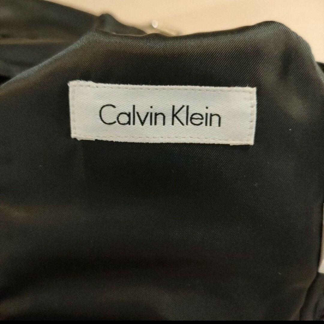 Calvin Klein(カルバンクライン)のCalvin Klein　ベスト キッズ/ベビー/マタニティのキッズ服男の子用(90cm~)(ドレス/フォーマル)の商品写真