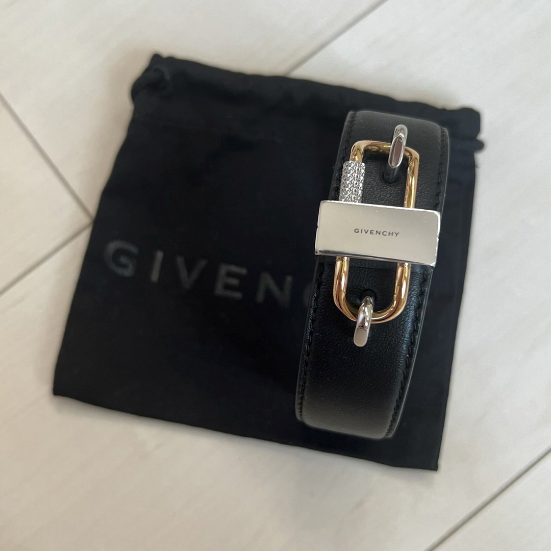 GIVENCHY(ジバンシィ)のGIVENCHY レザー ロック ブレスレット(サイズ1) メンズのアクセサリー(ブレスレット)の商品写真