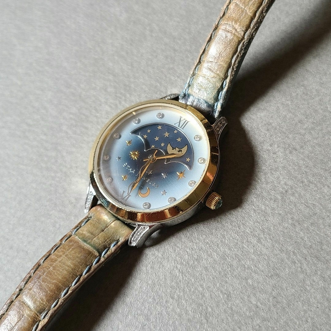 STAR JEWELRY(スタージュエリー)のSTAR JEWELRY 腕時計 2018  夏 限定 ムーンフェイズ レディースのファッション小物(腕時計)の商品写真