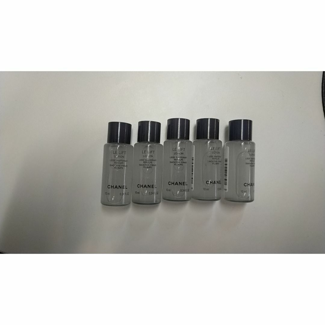 CHANEL(シャネル)のシャネル 化粧水 サンプル ル リフト ローション 10ml*5 コスメ/美容のスキンケア/基礎化粧品(化粧水/ローション)の商品写真