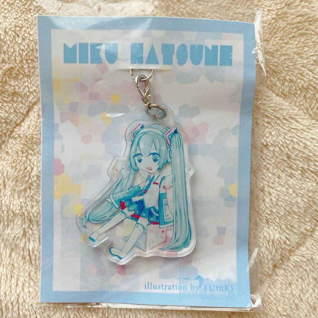 初音ミク　アクリルキーホルダー エンタメ/ホビーのおもちゃ/ぬいぐるみ(キャラクターグッズ)の商品写真