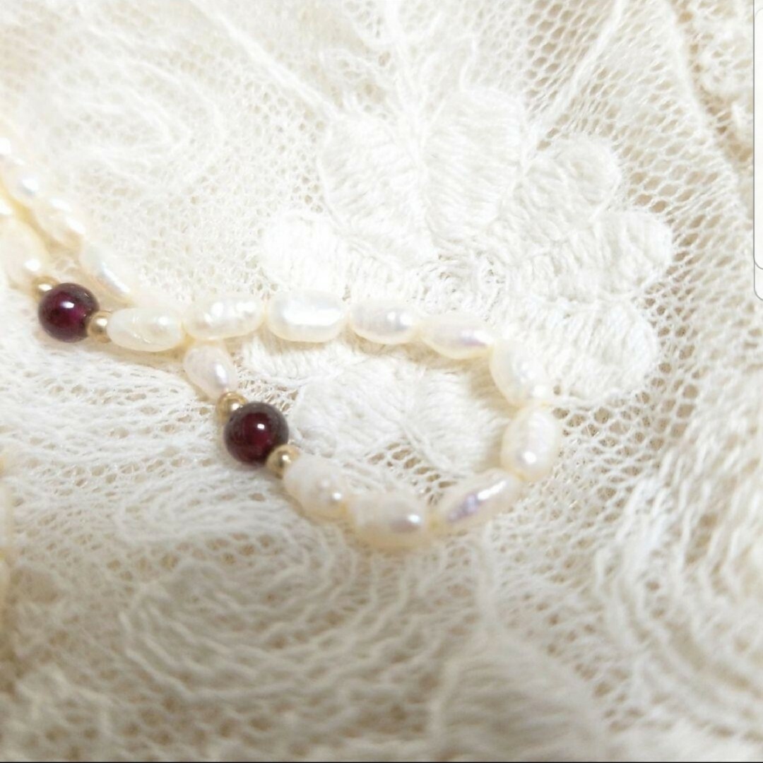 髙島屋(タカシマヤ)の淡水パール×ガーネット ホワイト ライス ネックレス K14GF 天然 真珠 レディースのアクセサリー(ネックレス)の商品写真