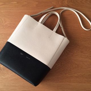 セリーヌ(celine)の美品！ セリーヌ カバ スモール バイカラー イタリア直営店購入(トートバッグ)