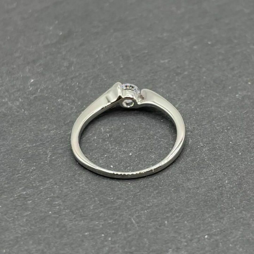 エンゲージリング　シルバー　大粒ジルコニア　細め　指輪　レディース　新品 レディースのアクセサリー(リング(指輪))の商品写真