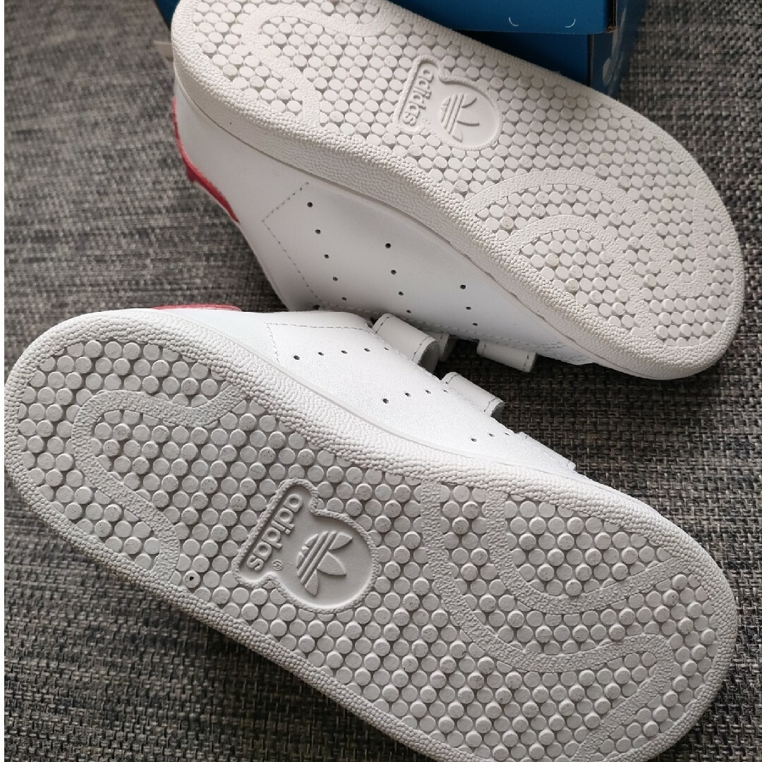 STANSMITH（adidas）(スタンスミス)のスタンスミス 16cm ピンク adidas STAN SMITH スニーカー キッズ/ベビー/マタニティのキッズ靴/シューズ(15cm~)(スニーカー)の商品写真