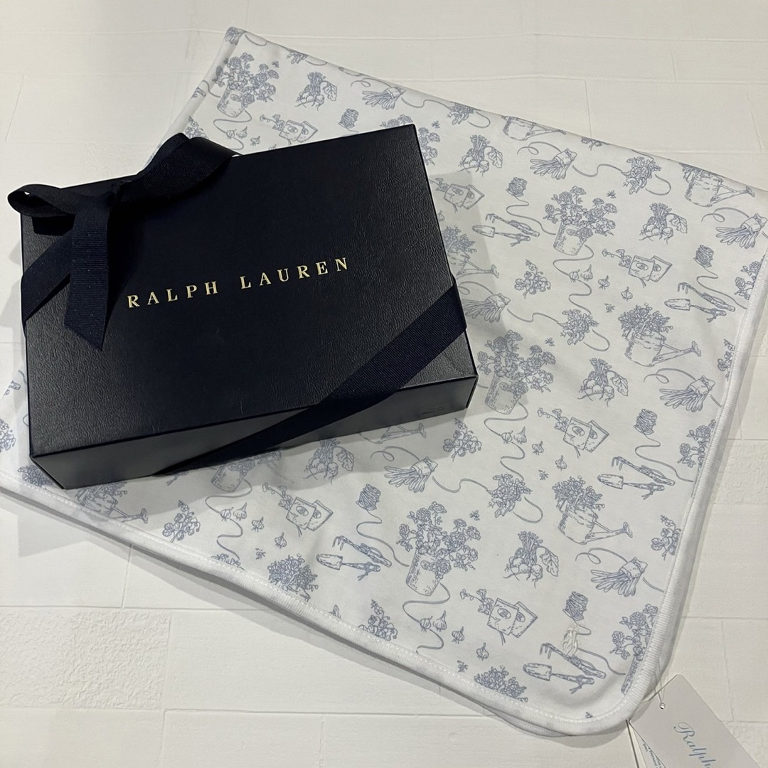 Ralph Lauren(ラルフローレン)のおくるみ　ラルフローレン  水色　マルチガーデントワル　リバーシブル キッズ/ベビー/マタニティのこども用ファッション小物(おくるみ/ブランケット)の商品写真