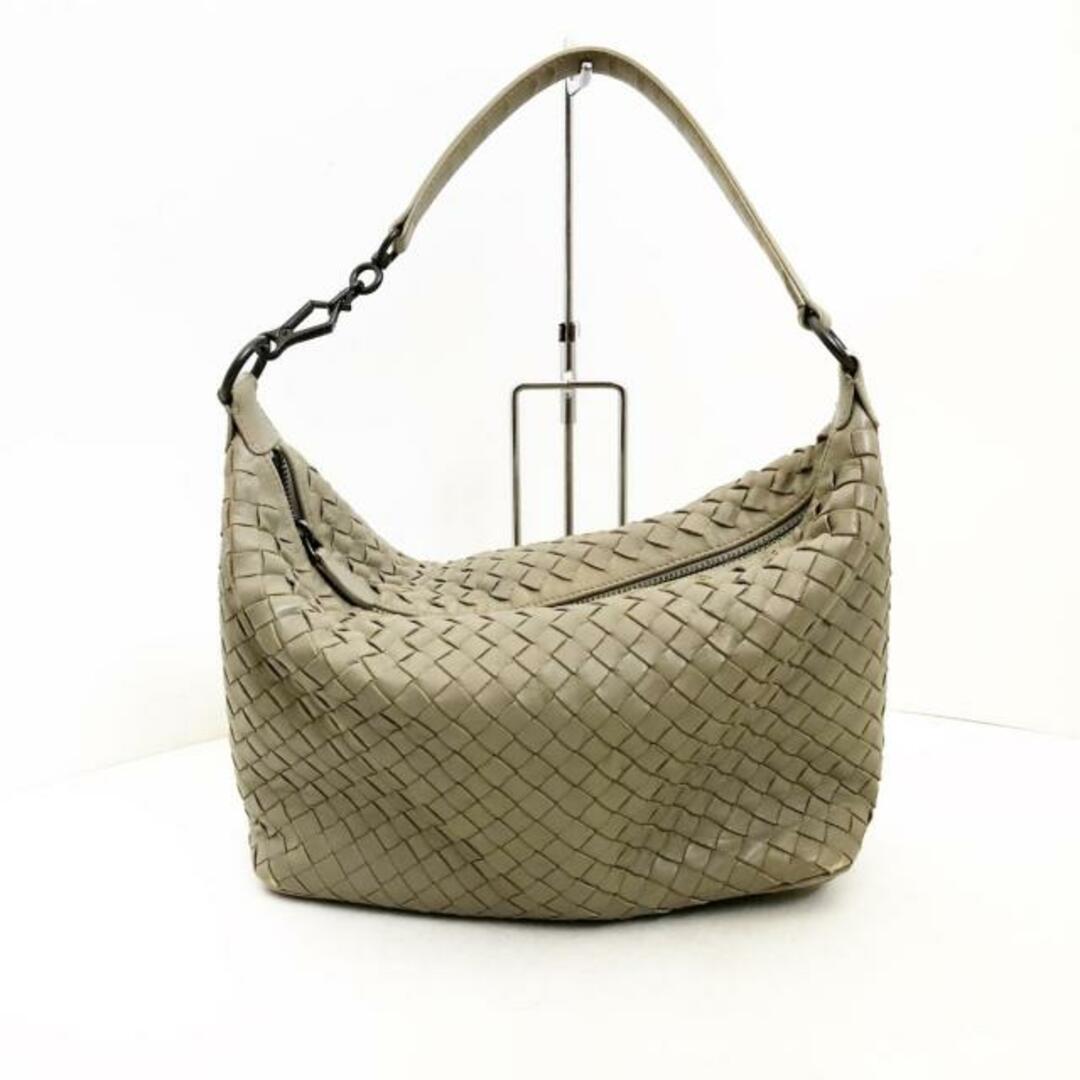 Bottega Veneta(ボッテガヴェネタ)のBOTTEGA VENETA(ボッテガヴェネタ) ショルダーバッグ スモールショルダーバッグ グレー 編み込み レザー レディースのバッグ(ショルダーバッグ)の商品写真