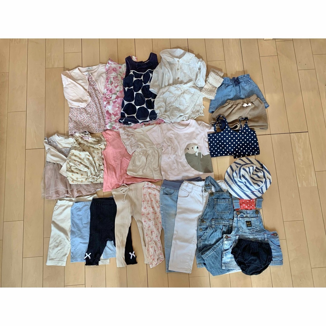 babyGAP(ベビーギャップ)の春夏80cm女の子26点まとめ売り キッズ/ベビー/マタニティのベビー服(~85cm)(その他)の商品写真