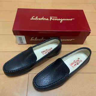 Salvatore Ferragamo - 最終価格！早い者勝ち！フェラガモ 今期 大人気