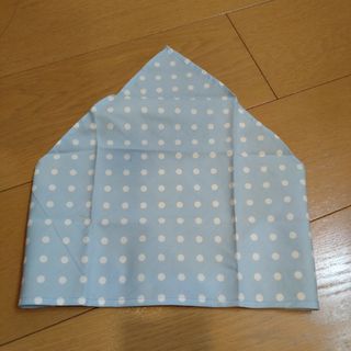 ハンドメイド　大人用三角巾　ドット柄　水色(キッチン小物)