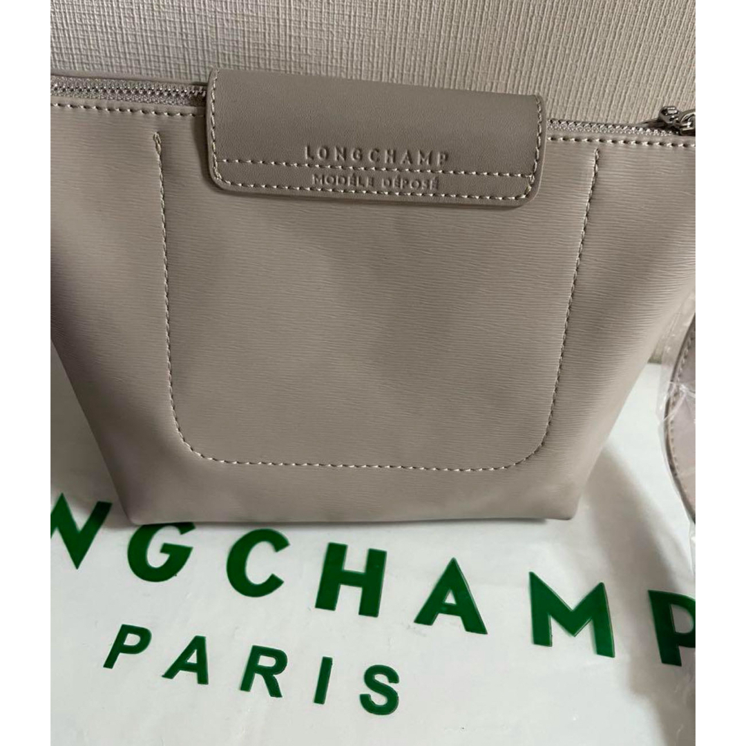 LONGCHAMP(ロンシャン)のLONGCHAMP ル・プリアージュ シティ  ショルダーバックレザー　グレー レディースのバッグ(ショルダーバッグ)の商品写真