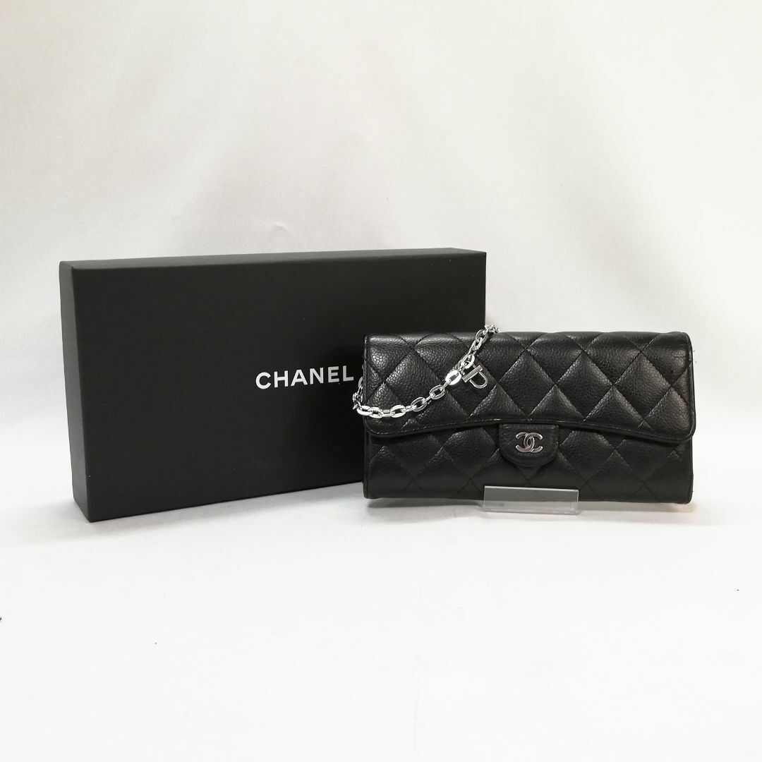 CHANEL(シャネル)の【美品】CHANEL（シャネル）マトラッセ　キャビアスキン　長財布　黒　チェーン レディースのファッション小物(財布)の商品写真