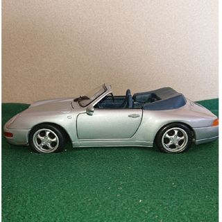 Porsche - PORSCHE 911  CARRERA CABRIOLET 1/18