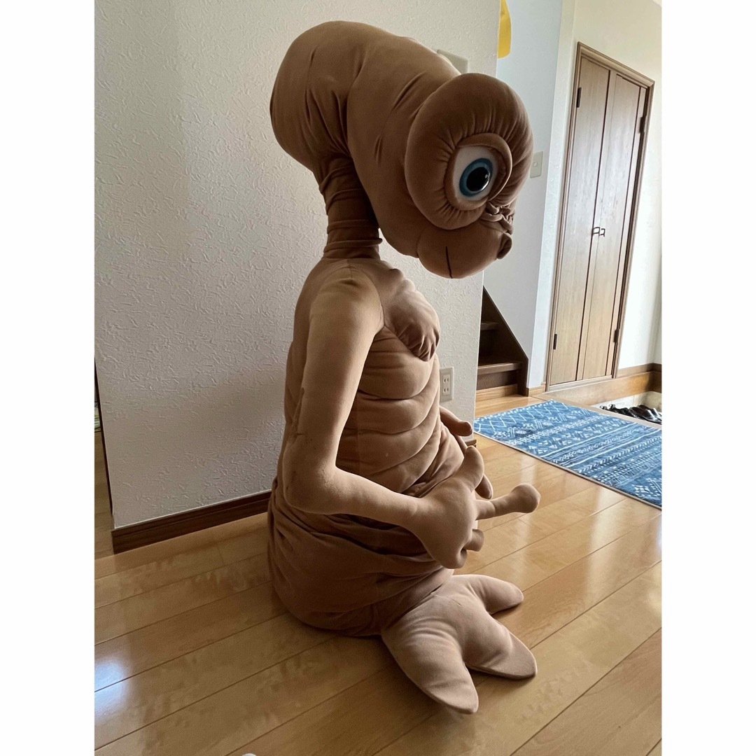 E.T.ぬいぐるみ 等身大の通販 by achi's shop|ラクマ E.T.ぬいぐるみ 等身大の通販 by achi's shop|ラクマ