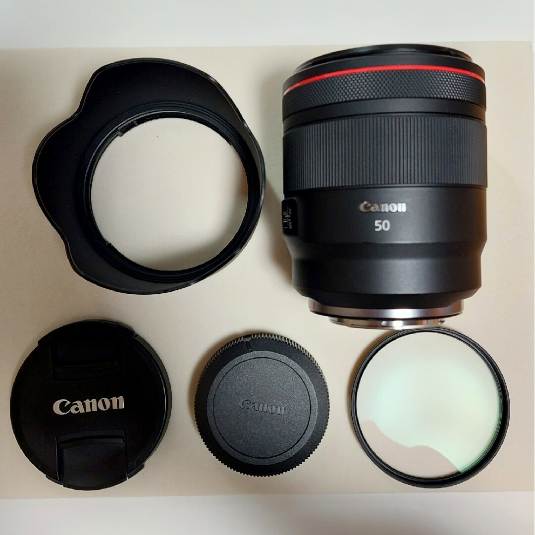 Canon(キヤノン)の【美品】Canon　RF50mm F1.2L USM スマホ/家電/カメラのカメラ(レンズ(単焦点))の商品写真