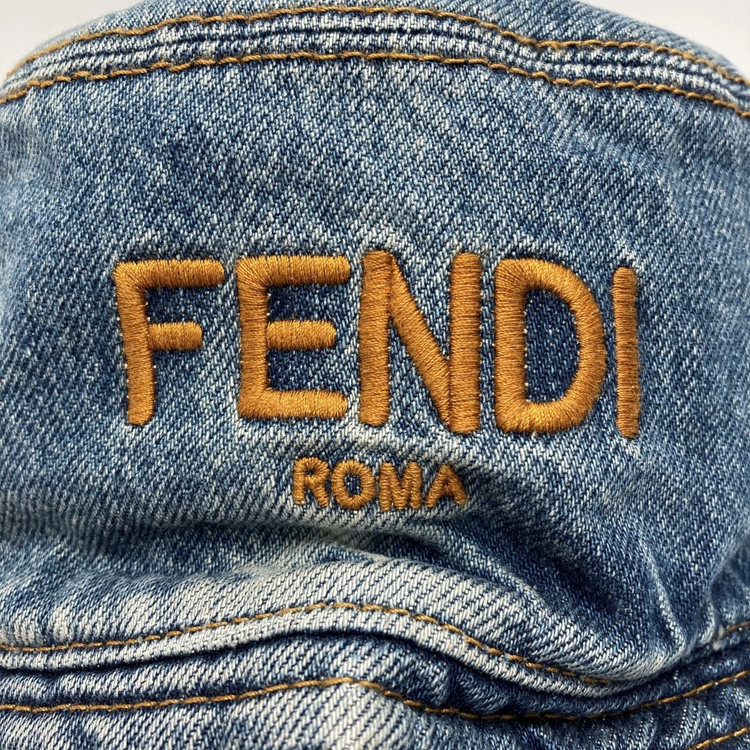 FENDI(フェンディ)の☆☆FENDI フェンディ デニム バケットハット インディゴ Mサイズ ロゴ刺繍 レディースの帽子(ハット)の商品写真