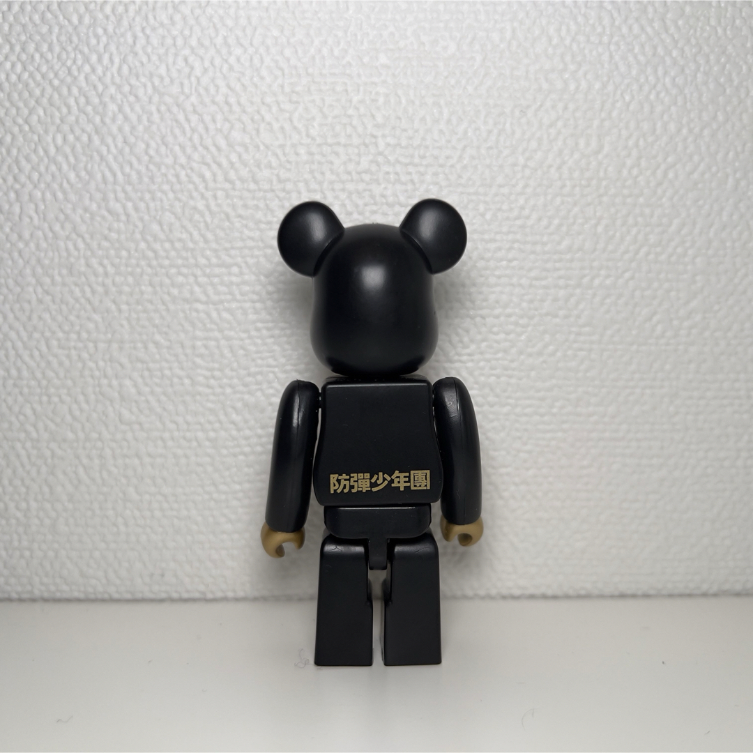 BE@RBRICK(ベアブリック)のBTS 防弾少年団　BE@RBRICK 2015年　日本デビュー1周年記念 エンタメ/ホビーのタレントグッズ(アイドルグッズ)の商品写真