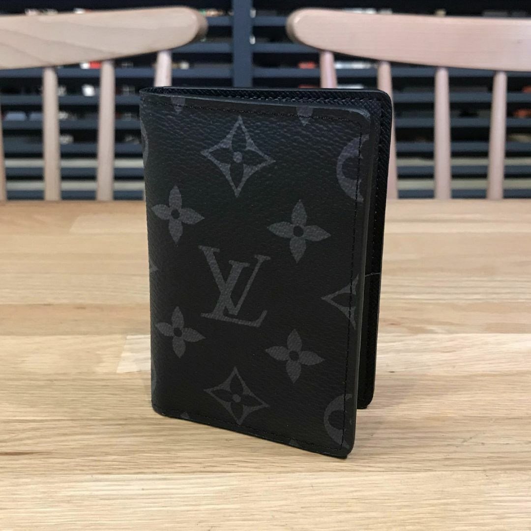 LOUIS VUITTON(ルイヴィトン)の超美品 ルイヴィトン 現行 エクリプス オーガナイザードゥポッシュ カードケース メンズのファッション小物(名刺入れ/定期入れ)の商品写真