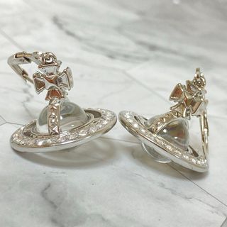 ヴィヴィアンウエストウッド(Vivienne Westwood)のヴィヴィアン　ラインストーンオーブピアス　シルバー(ピアス)