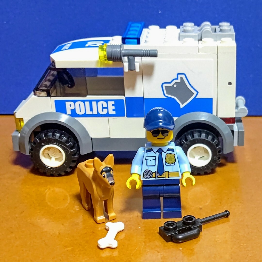 Lego(レゴ)のレゴ★シティ ポリス 警察犬キャリア オリジナルアレンジ 美品 激レア エンタメ/ホビーのおもちゃ/ぬいぐるみ(キャラクターグッズ)の商品写真