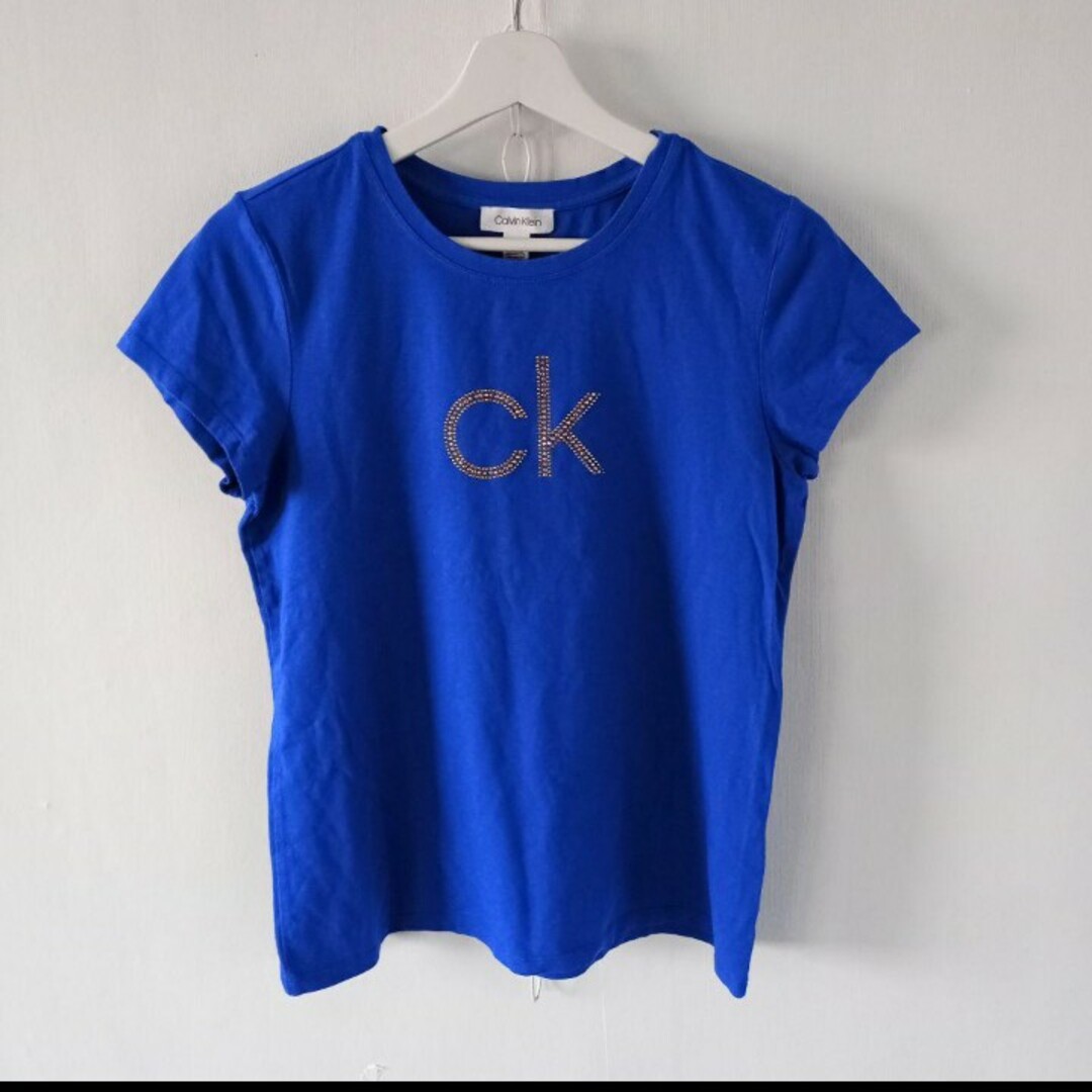 Calvin Klein(カルバンクライン)のカルバンクラインキラキラロゴマーク入りｔシャツ レディースのトップス(Tシャツ(半袖/袖なし))の商品写真