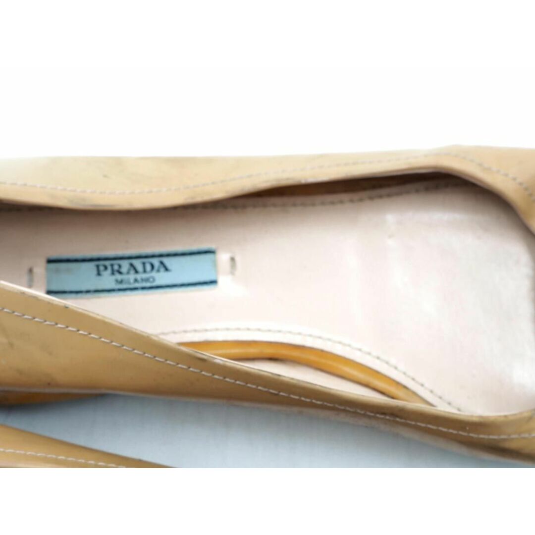 PRADA(プラダ)のPRADA プラダ フラット パンプス size37.5（23.5ｃｍくらい）/ベージュｘ黒 ■■ レディース レディースの靴/シューズ(ハイヒール/パンプス)の商品写真