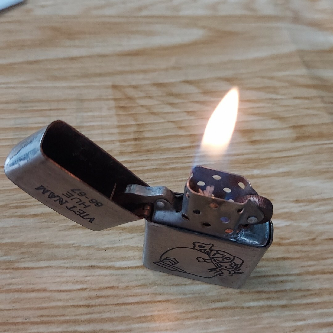 ZIPPO(ジッポー)のZIPPO VIETNAM メンズのファッション小物(タバコグッズ)の商品写真