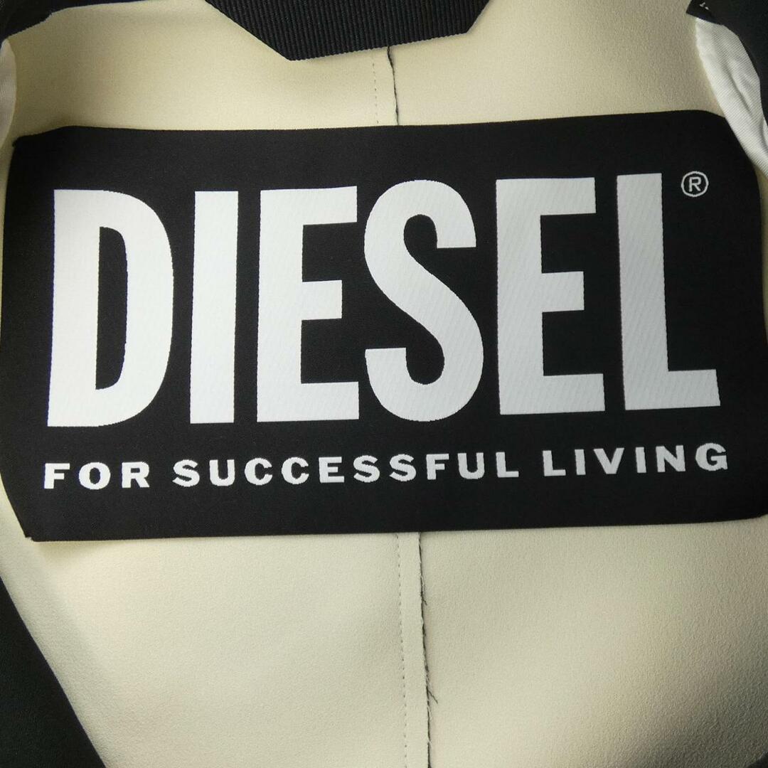 DIESEL(ディーゼル)のディーゼル DIESEL ジャケット レディースのジャケット/アウター(テーラードジャケット)の商品写真