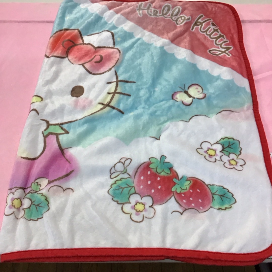 ハローキティ(ハローキティ)のHelloKittyブランケット＆ヘアゴム　　RT0342 インテリア/住まい/日用品の寝具(毛布)の商品写真