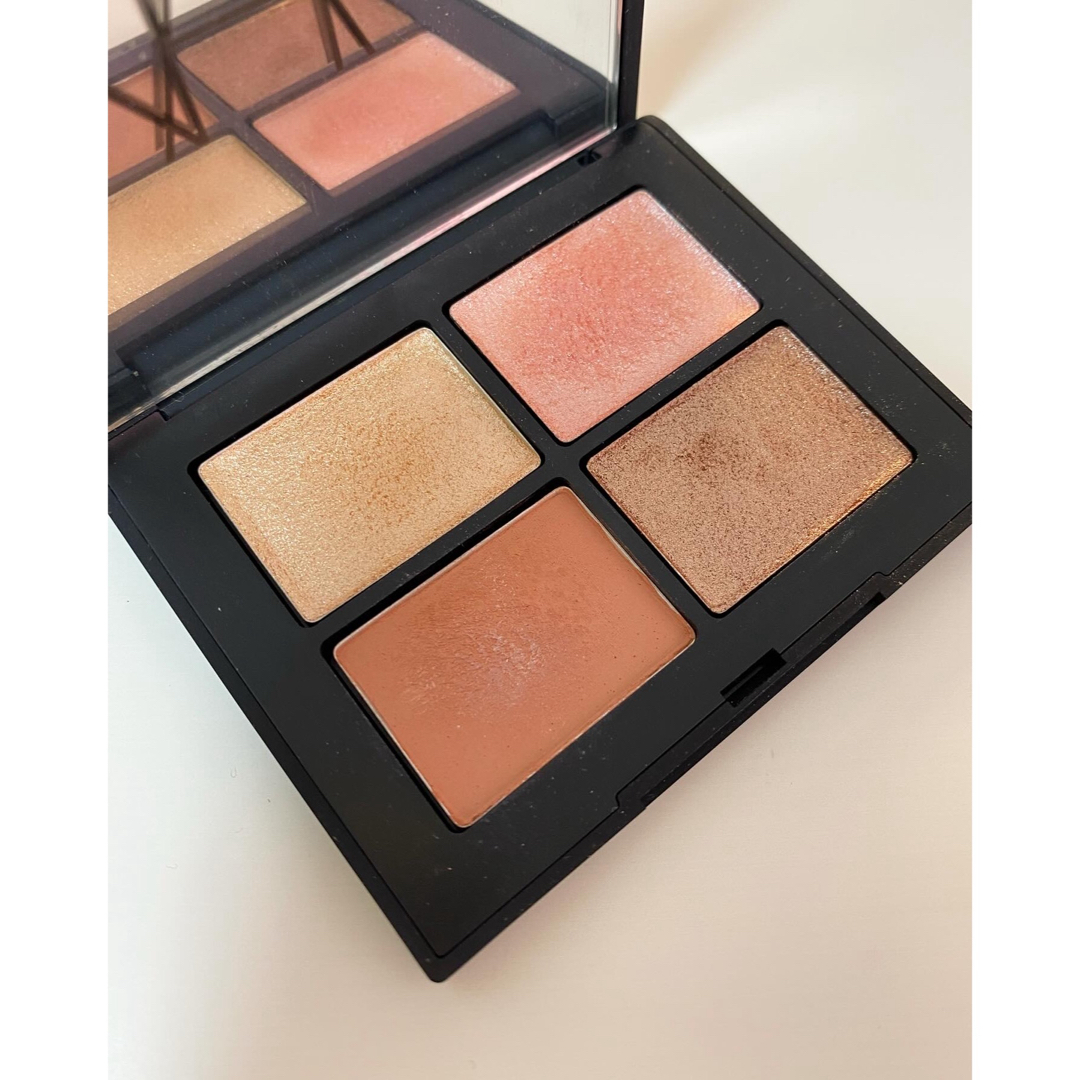 NARS(ナーズ)のNARS　クワッドアイシャドー　01801　ナーズ　アイシャドウ コスメ/美容のベースメイク/化粧品(アイシャドウ)の商品写真