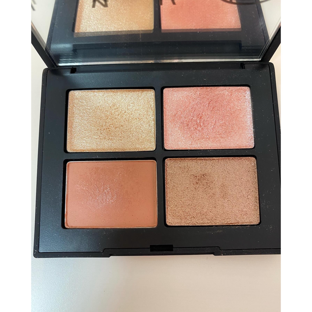 NARS(ナーズ)のNARS　クワッドアイシャドー　01801　ナーズ　アイシャドウ コスメ/美容のベースメイク/化粧品(アイシャドウ)の商品写真