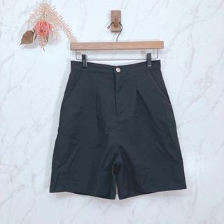 【M】良品✨ DAZY   ハイウエストショートパンツ　薄手　美シルエット(ショートパンツ)