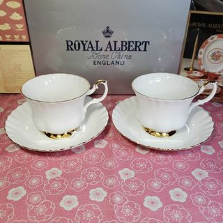 ロイヤルアルバート(ROYAL ALBERT)のロイヤルアルバート　ヴァルドール カップ&ソーサー ペアセット(グラス/カップ)