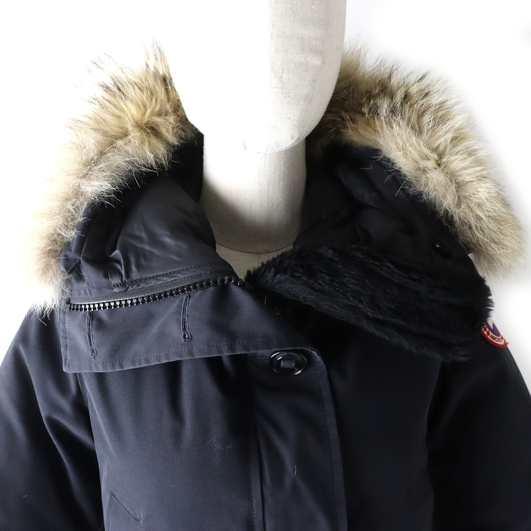 CANADA GOOSE(カナダグース)の人気 CANADA GOOSE カナダグース 2603JL BRONTE PARKA ブロンテパーカ ファー・フード付き ダウンコート ネイビー XS 日本サイズ約S カナダ製 正規品 レディース レディースのジャケット/アウター(ダウンコート)の商品写真