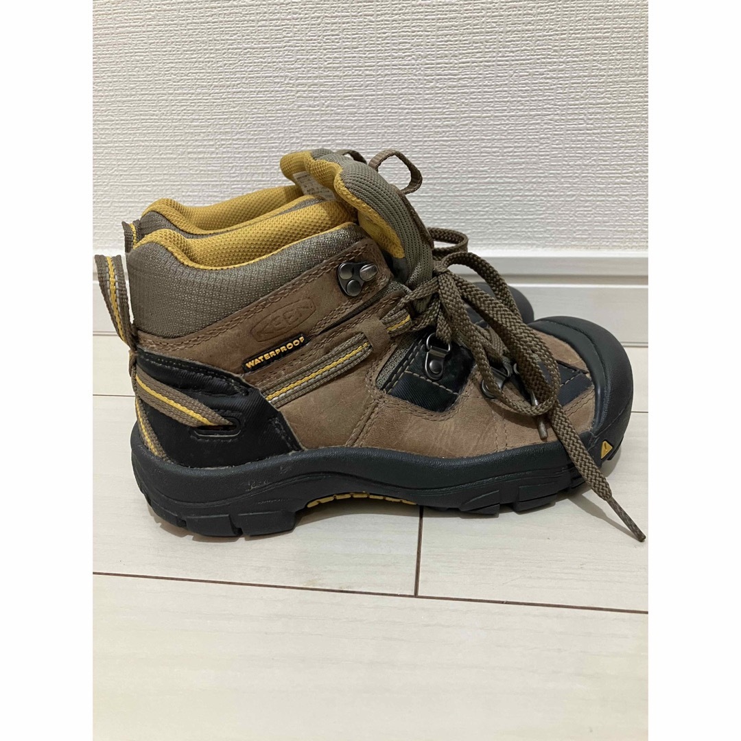 KEEN(キーン)のKEEN 登山ブーツ キッズシューズ 21cm キッズ/ベビー/マタニティのキッズ靴/シューズ(15cm~)(アウトドアシューズ)の商品写真