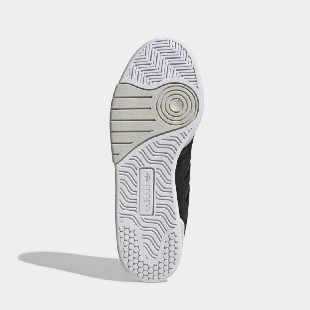 adidas(アディダス)の専用ページ                   アディダス GX6319 メンズの靴/シューズ(スニーカー)の商品写真