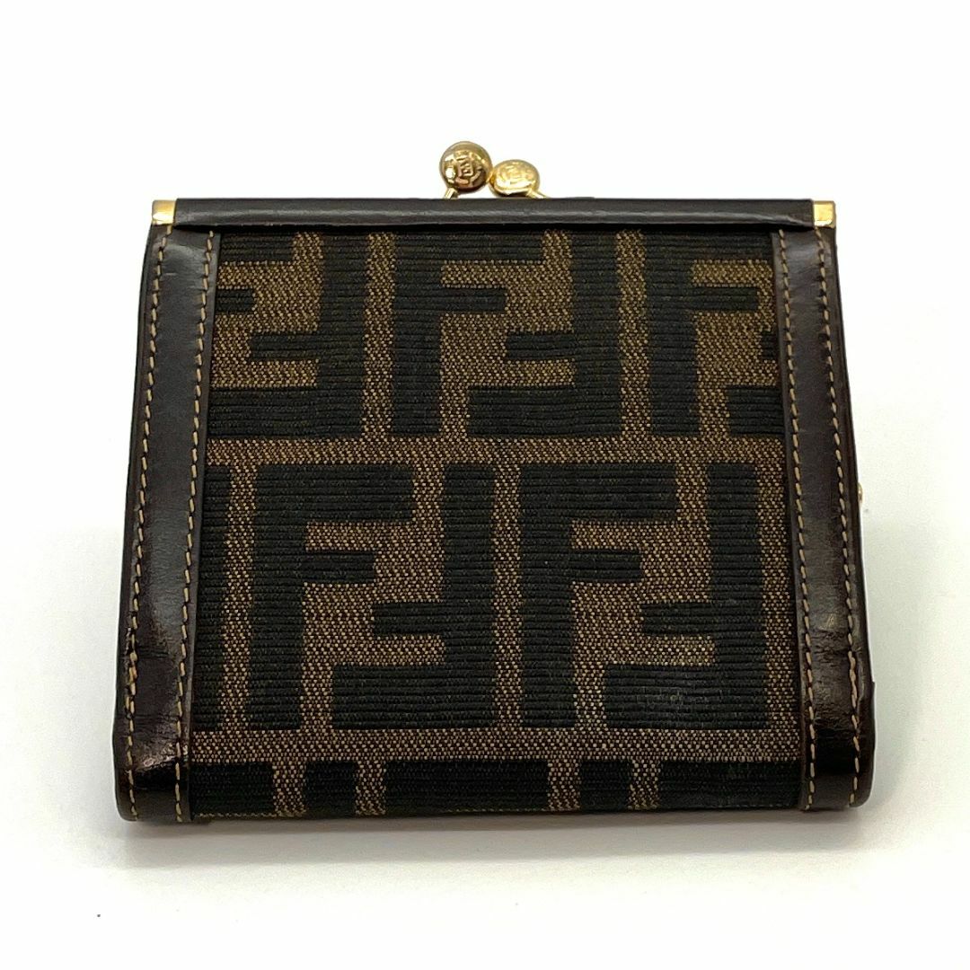 FENDI(フェンディ)の【極美品】FENDI　ズッカ　Wホック　がま口　二つ折り財布 レディースのファッション小物(財布)の商品写真