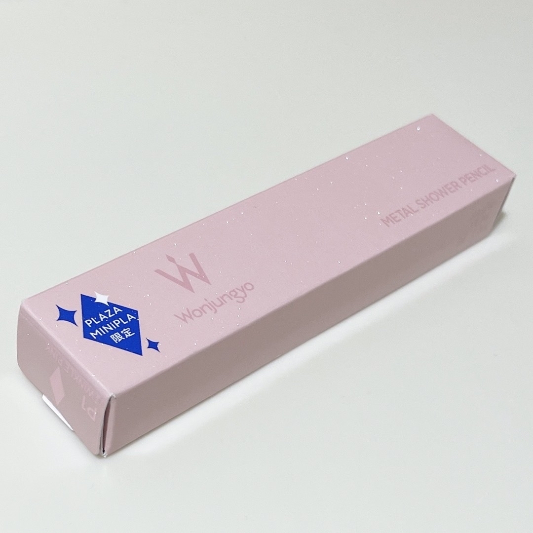 ウォンジョンヨ メタルシャワーペンシル P1 トゥインクルピンク コスメ/美容のベースメイク/化粧品(アイシャドウ)の商品写真