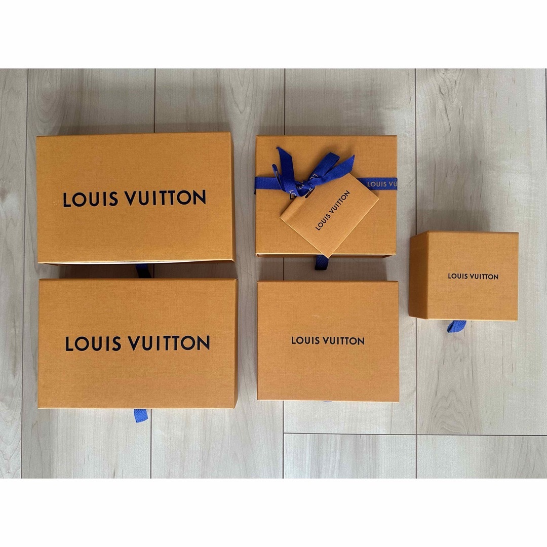 LOUIS VUITTON(ルイヴィトン)の【louis Vuitton】空箱 ギフト箱 セット売り インテリア/住まい/日用品のオフィス用品(ラッピング/包装)の商品写真