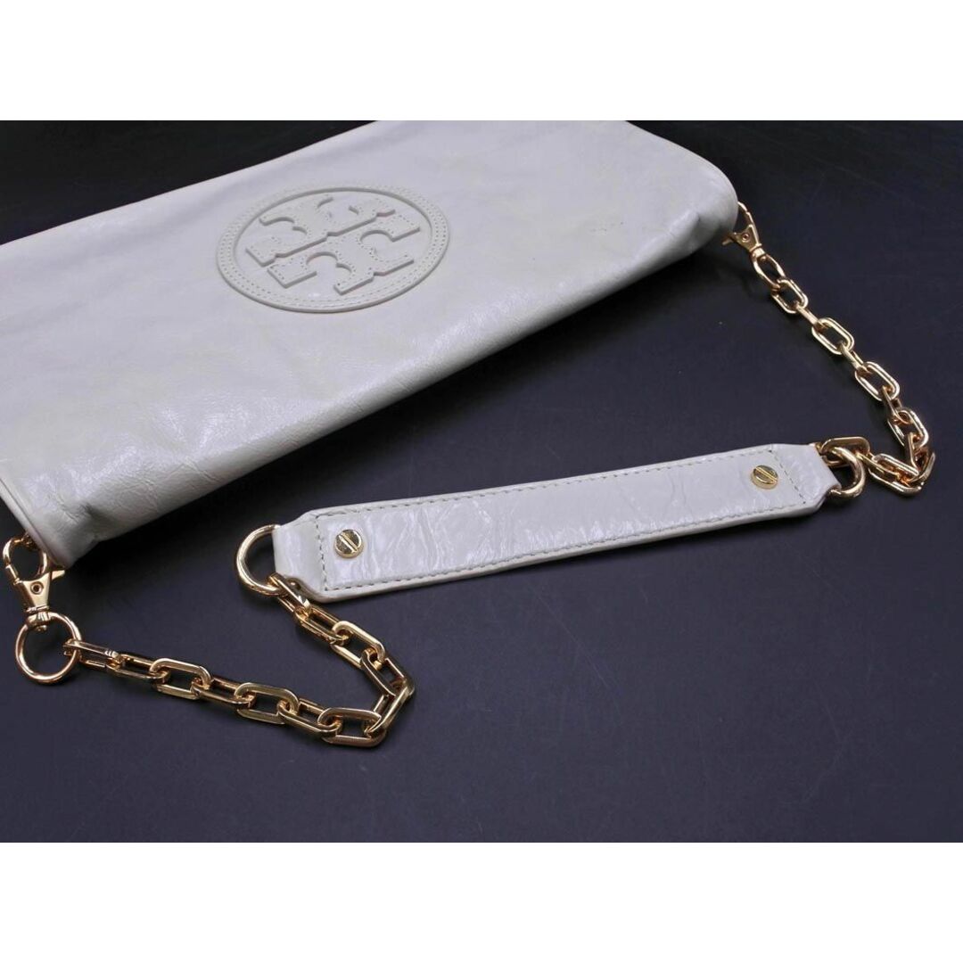 Tory Burch(トリーバーチ)のTory Burch トリーバーチ 2WAY ロゴ チェーン クラッチ バッグ オフホワイト ■■ レディース レディースのバッグ(クラッチバッグ)の商品写真