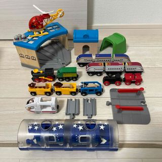 ブリオ(BRIO)のブリオ イケア まとめ売り(電車のおもちゃ/車)