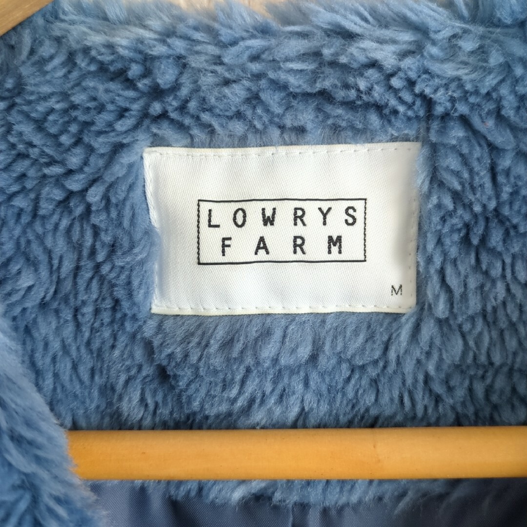 LOWRYS FARM(ローリーズファーム)のローリーズファーム ジャケット レディースのジャケット/アウター(毛皮/ファーコート)の商品写真