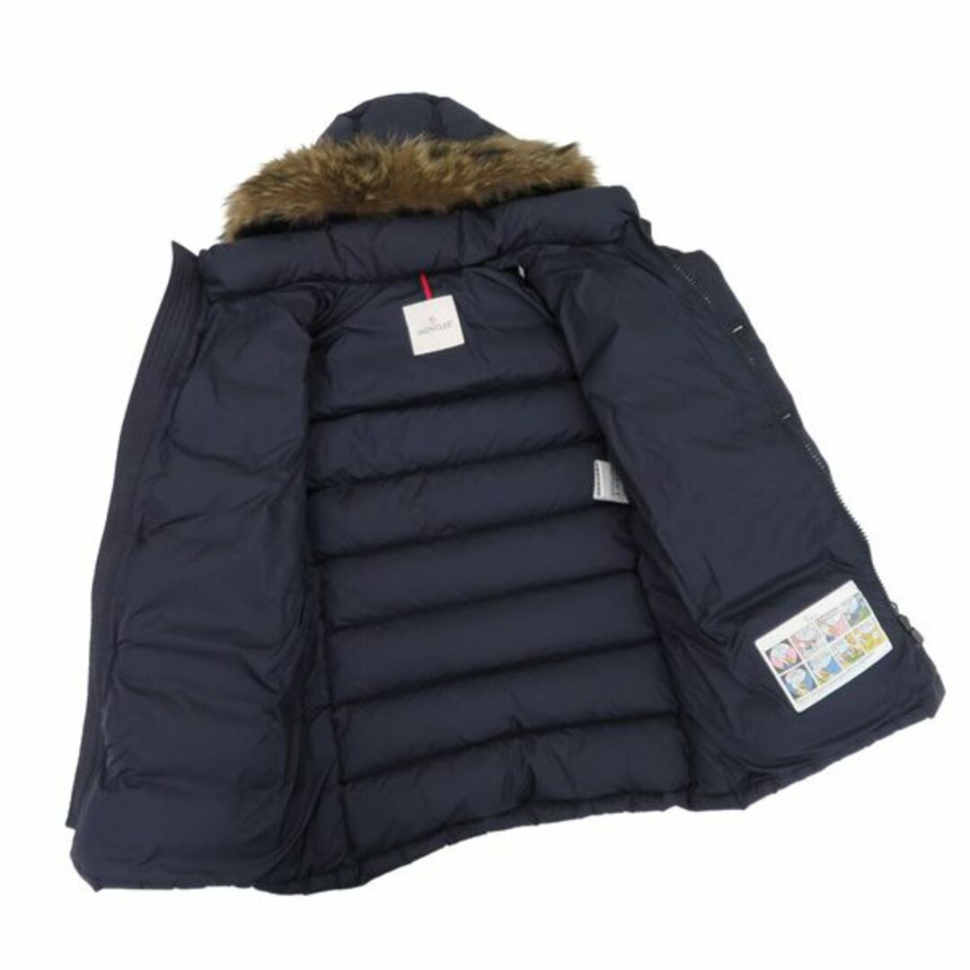 MONCLER(モンクレール)の美品 モンクレール CLUNY クルーニー ロゴワッペン コヨーテファー ジップアップ ダウン ジャケット コート 46308 メンズのジャケット/アウター(ダウンジャケット)の商品写真